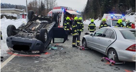 Verkehrsunfall auf der B83